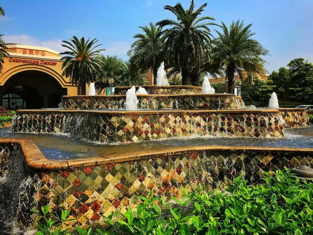 Sheraton Qingyuan Lion Lake Resort Экстерьер фото